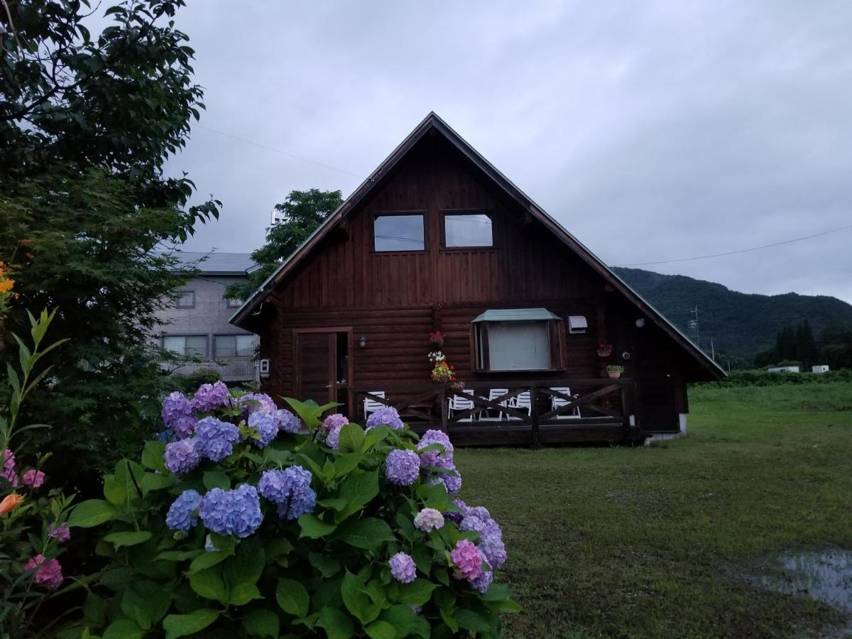 Log Cottage Villa Happo Hakuba Exterior photo