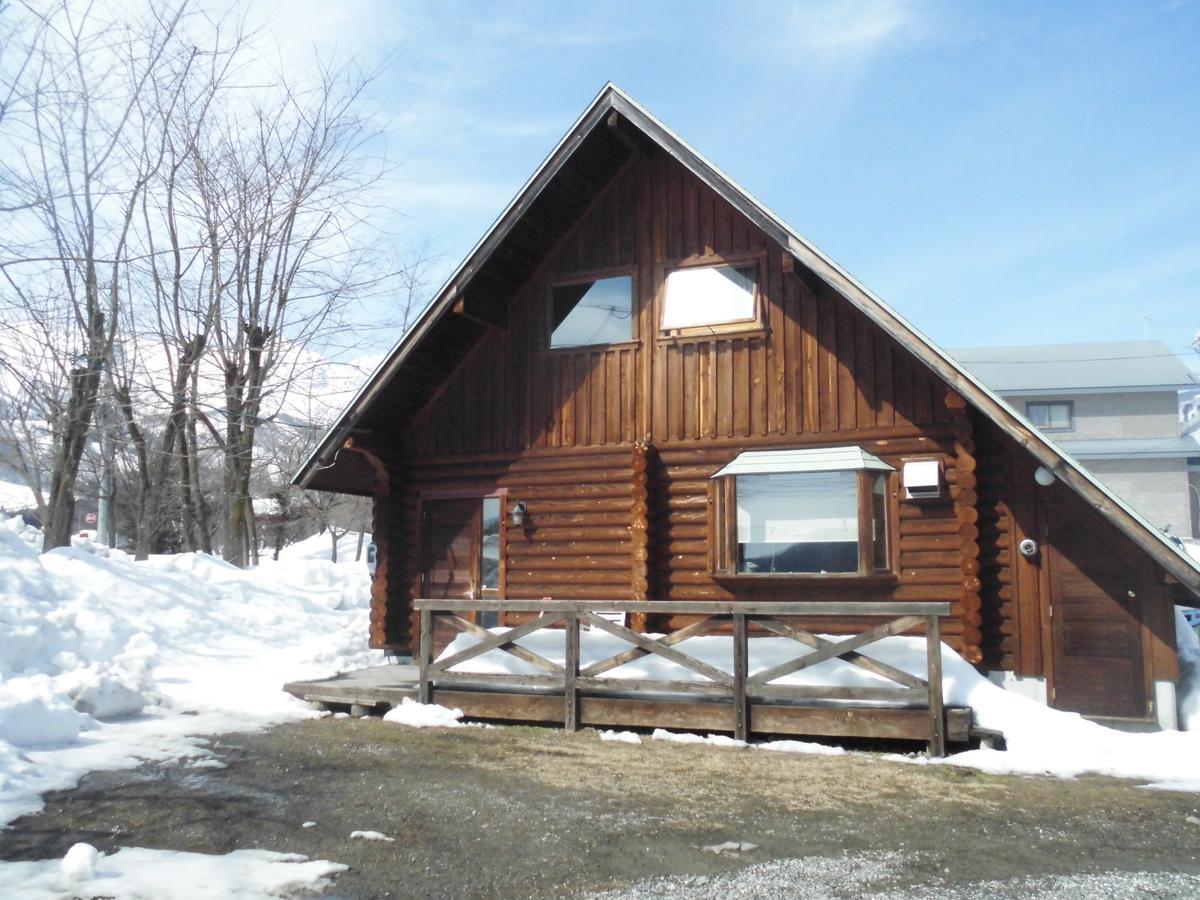 Log Cottage Villa Happo Hakuba Exterior photo